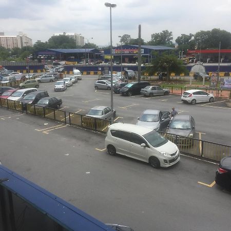 Desa House Hotel Kepong Luaran gambar