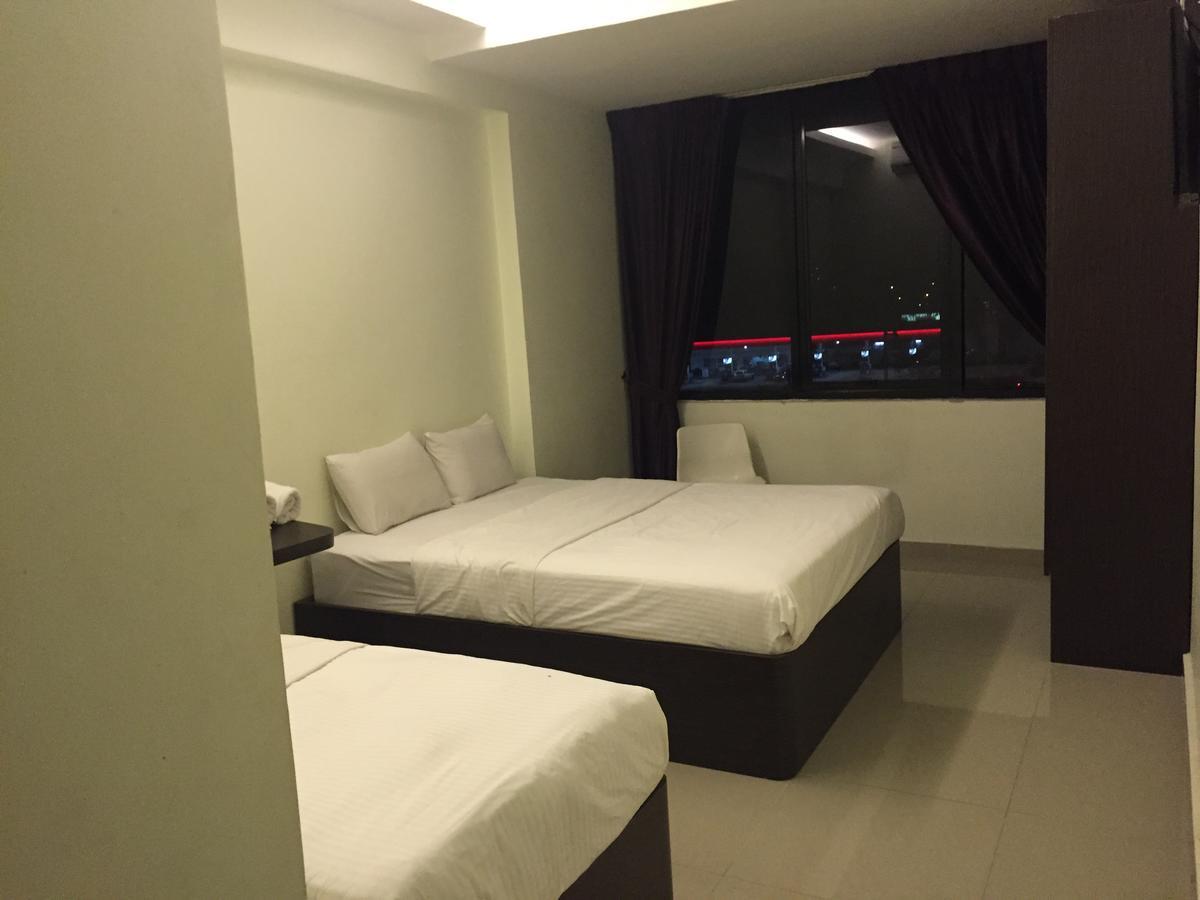 Desa House Hotel Kepong Luaran gambar