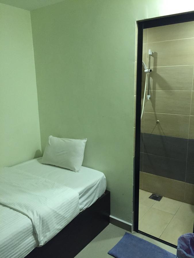 Desa House Hotel Kepong Luaran gambar
