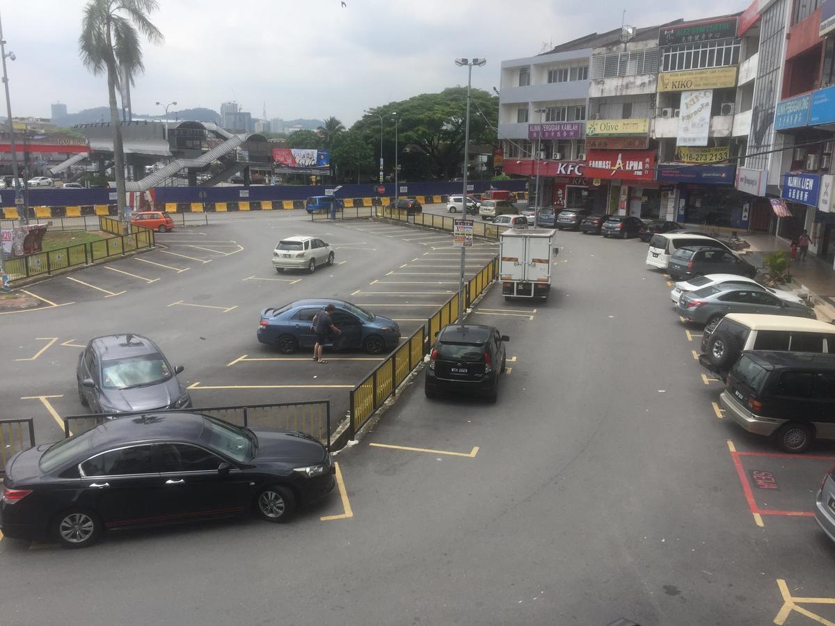 Desa House Hotel Kepong Luaran gambar