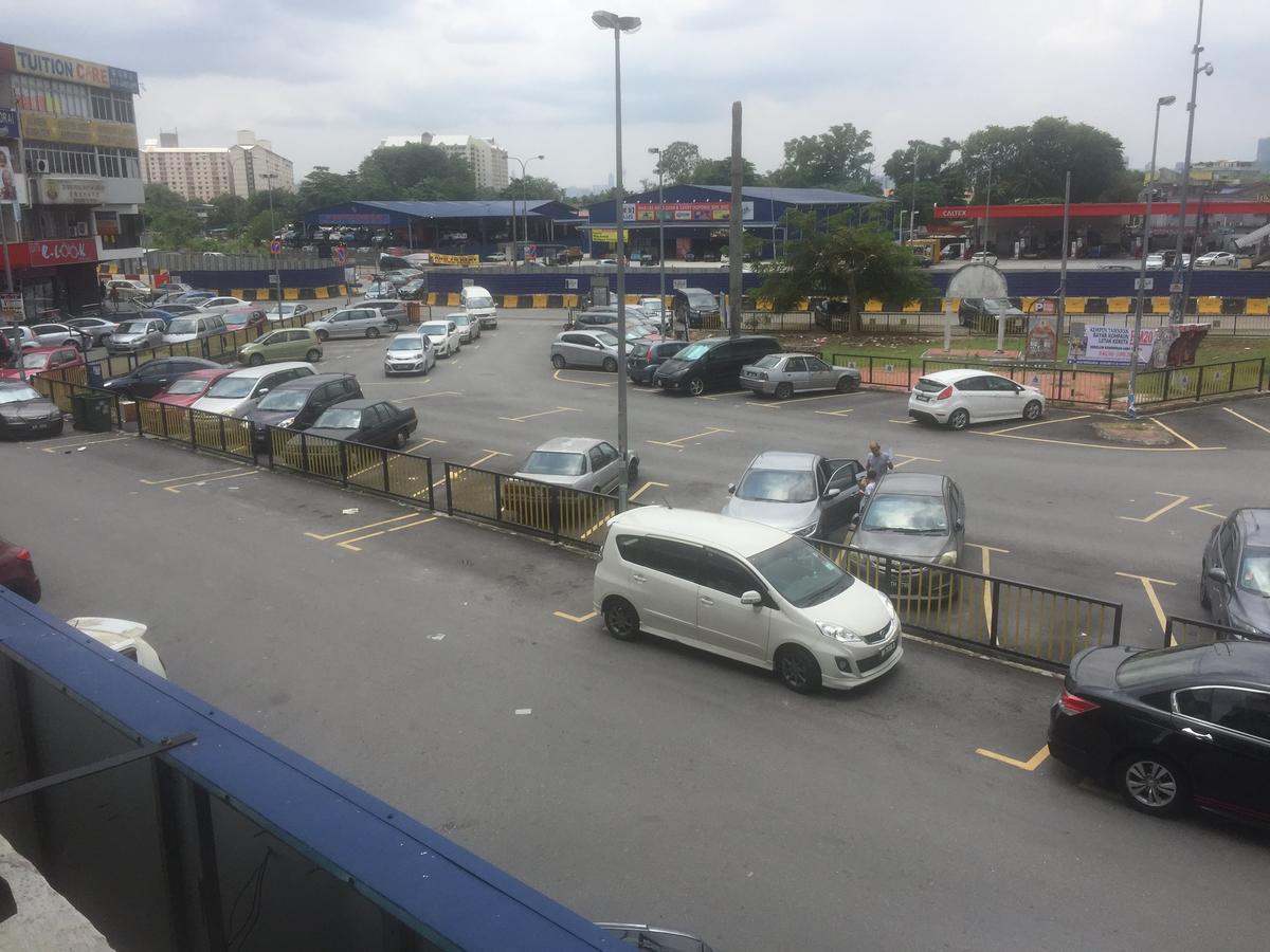 Desa House Hotel Kepong Luaran gambar