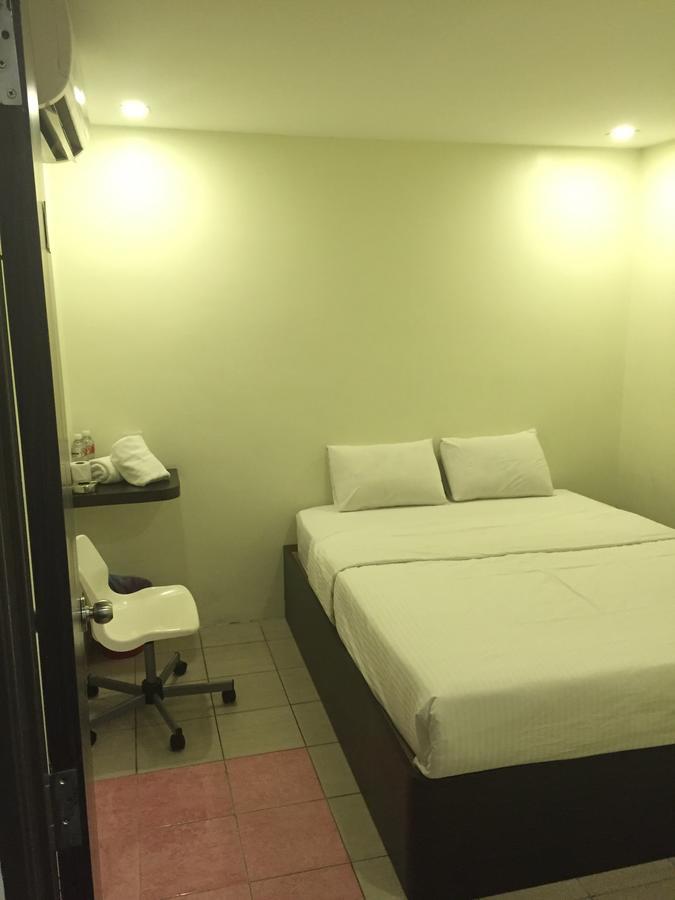 Desa House Hotel Kepong Luaran gambar